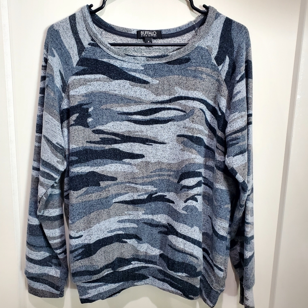Buffalo David Bitton Grey Camo Women's Sweater Size Medium